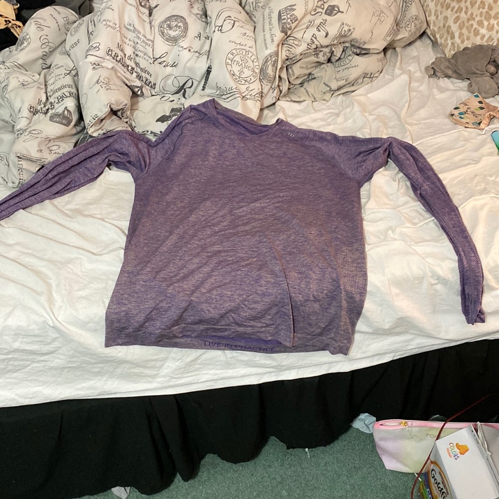 Long sleeve lululemon shirt